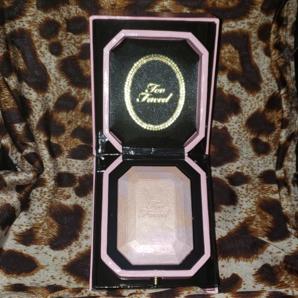 Diamond light highlighter